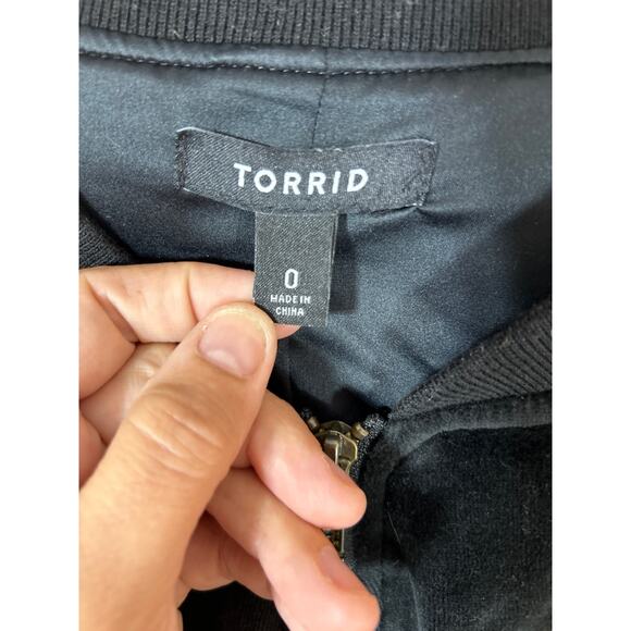 Torrid Jacket 0 0X XL Black Velour Zip Sweatshirt Embroidered Floral Bomber - Picture 5 of 9